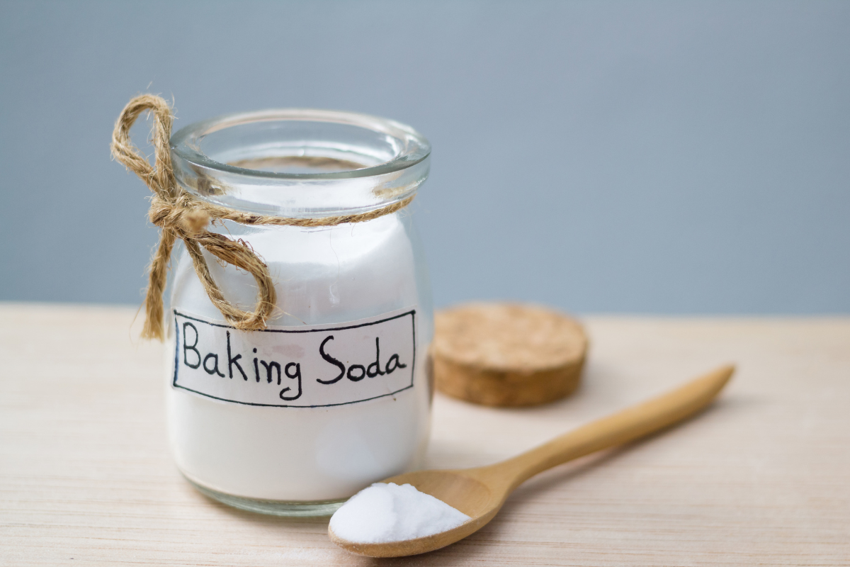 baking soda di atas sendok