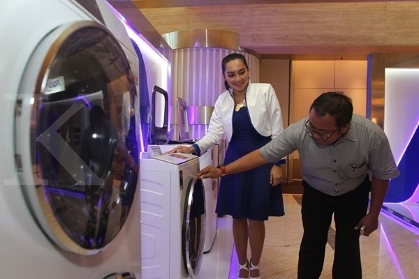 Produk Elektronik Berbasis Internet